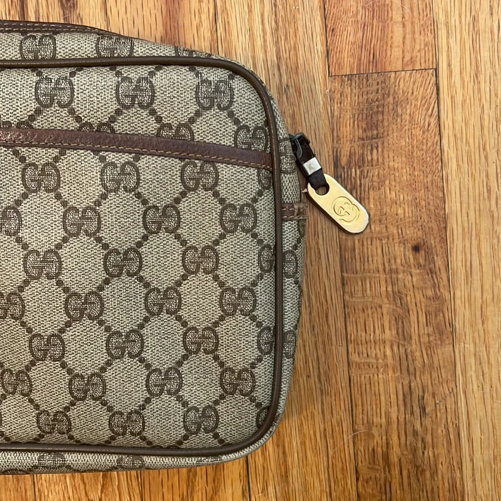 Vintage Gucci GG Brown Canvas Zip Logo Clutch - Picture 2 of 14